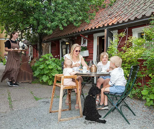 Sigtuna Fika Tant Brun Frida Lenholm Webb